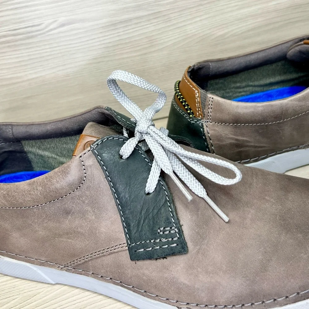 Clarks Brown and Green‎ Leather Loafers